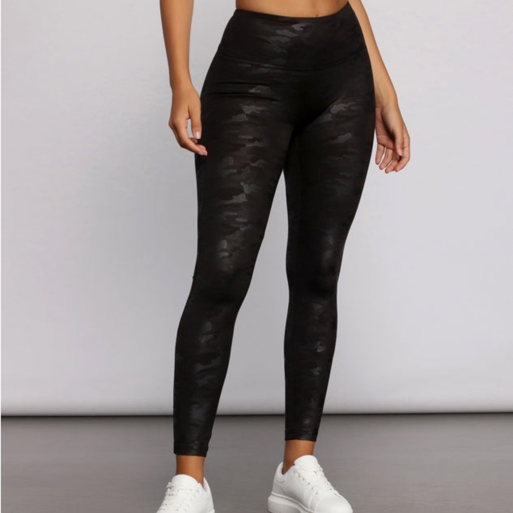 Coated Camo Leggings